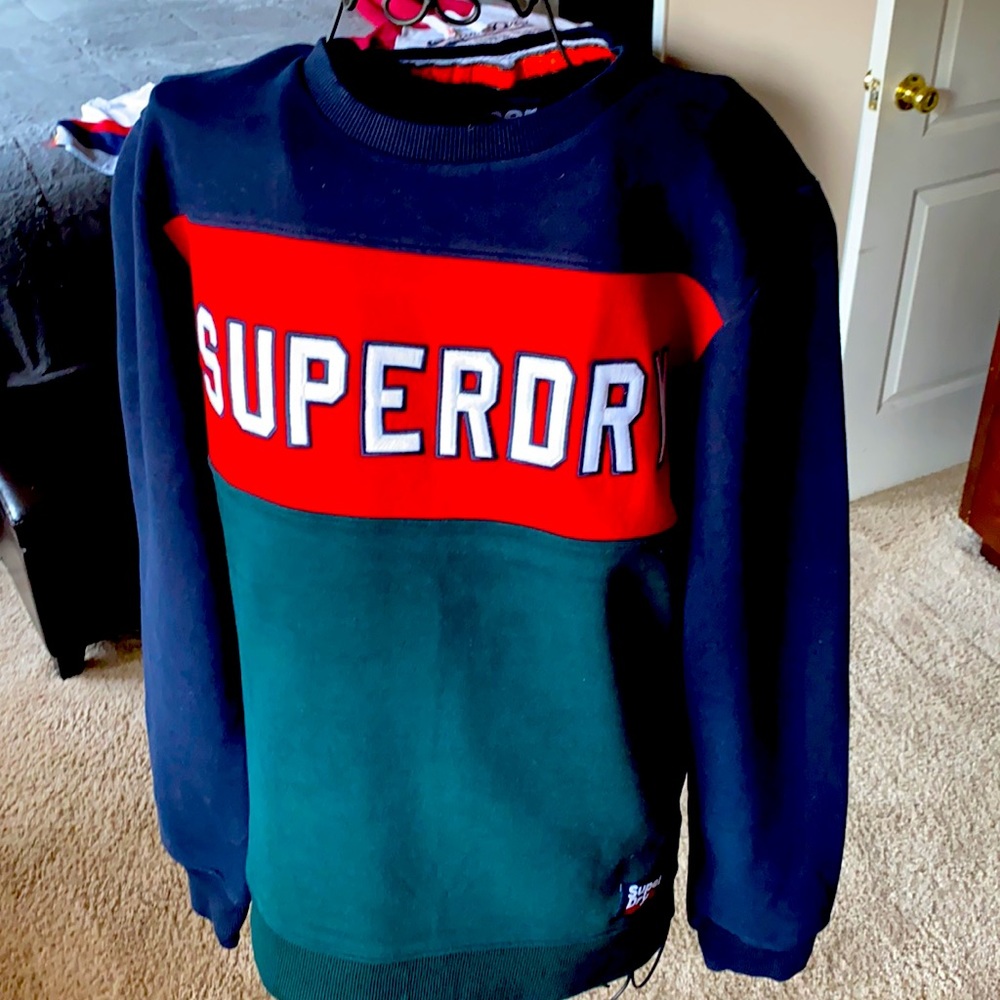 Men’s Superdry sweat shirt worn once. Size XL